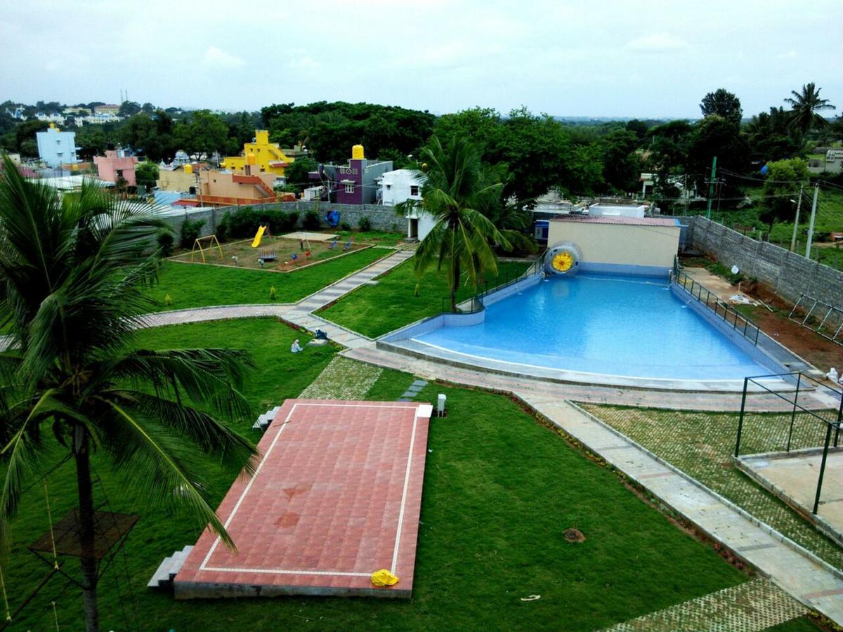 Park Hotel And Resort Kaglipur Esterno foto